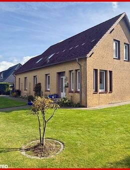 "Abseits vom Trubel" - Großzügiges Einfamilienhaus in ländlicher Idylle - Nübel