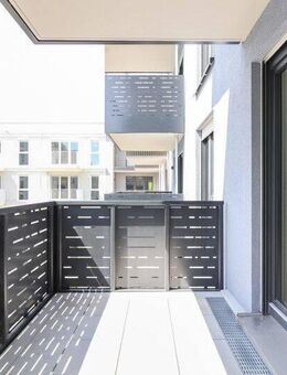 *ERSTBEZUG* Moderne 2-Zi.-Wohnung mit sonnigem Balkon in attraktiver Lage! - Frankfurt (Main)
