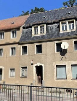 Sanierungsbedürftiges Stadthaus - Glashütte