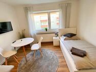 3 Zimmer Wohnung mit WLAN, 3x TV, Küche mit Essplatz, Waschmaschine, Trockner und Balkon - Ludwigsburg