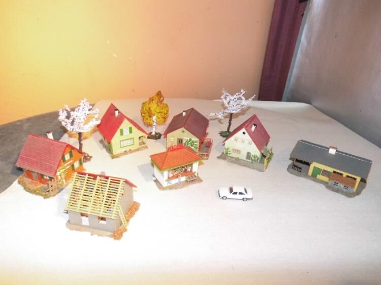 Kleines 7teiliges Dorf Modellbahn Spur H0 um 1980 / Maßstab 1: 87 / Faller - Zeuthen