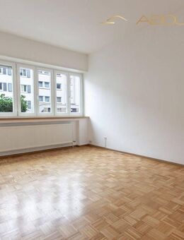 Ihr Stadtgarten: Erdgeschosswohnung mit riesiger Terrasse & Stellplatz - Stuttgart