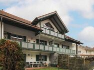 Gesamtfläche ca. 180 m² : Bezugsfreie 4,5-Zimmer mit 2 Balkonen, 3 Stellplätzen und 2 Hobbyräumen - Rott (Bayern)
