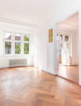 Zauberhafter Altbauklassiker mit Sonnen-Balkon in Friedenauer Toplage, sofort bezugsfrei! - Berlin