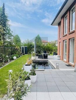 MODERNES DESIGN & ELEGANTE ARCHITEKTUR - Kölln-Reisiek