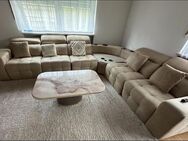 Couch ganz neu beige & samt - Taufkirchen (Vils)