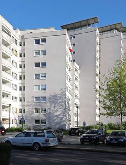 Ganz bequem mit dem Aufzug zu Ihrer neuen Wohnung // 4.OG rechts - Wolfsburg