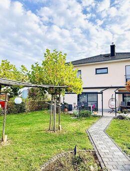Stadtvilla mit sonniger Terrasse in schönem Wohngebiet - Weißenfels