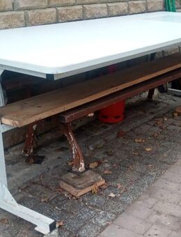 Großer stabiler Tisch - Eisenach