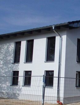 Exklusive Doppelhaushälfte mit 2 Bädern in ruhiger Lage vom Herzogenrath - Herzogenrath