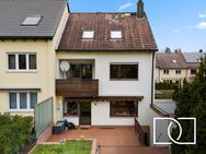 Familienidyll in Toplage! Gepflegte Doppelhaushälfte mit Traumterrasse und großem Garten - Bayreuth
