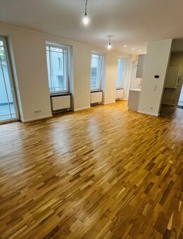 Idyllisches Wohnen in exklusiver Remise! *EBK / Terrasse / ERSTBEZUG* - Berlin