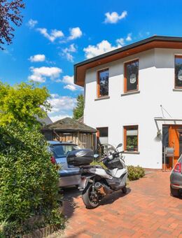 Gepflegtes Zweifamilienhaus in ruhiger Siedlungslage auf Erbbaugrundstück in Cloppenburg - Cloppenburg