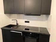 Luxus-App. mit EBK+Balkon+KFZ-Stpl. im Nibelungenviertel - Nürnberg