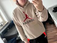 Suche xl XXL Schwanz - Homburg