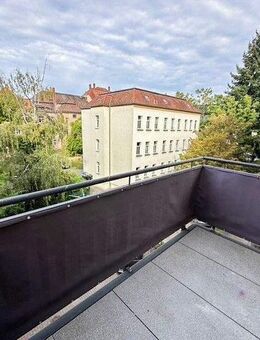 ELEGANTER ALTBAUCHARME TRIFFT MODERNES WOHNGEFÜHL // 2024 sanierte Wohnung mit Balkon in Toplage - Leipzig