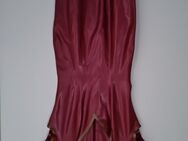 Latex Kleid, rot/gold Gr.S - Oering