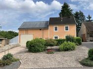Einfamilienhaus mit Scheune und Garten in Schleid - Schleid (Rheinland-Pfalz)
