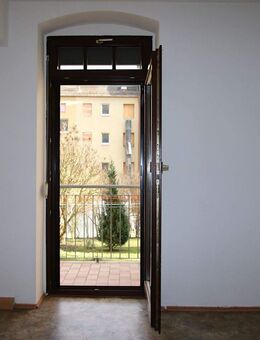 Zweiraumwohnung mit Balkon in Richtung Pohlitz - Greiz