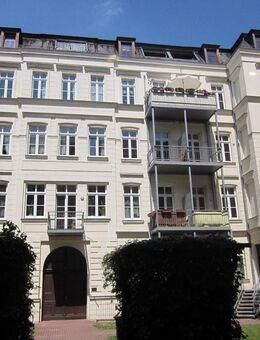 II sehr zentrale ETW mit Balkon und EBK * nur 3 Minuten zur Oper * II - Leipzig