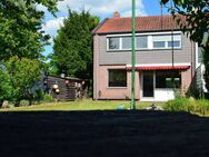 ruhig gelegenes Reihenendhaus mit Garage in BS-Stöckheim - Braunschweig