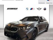 BMW M5, Limousine M Drivers Package M-Carbon Ext, Jahr 2024 - Rosenheim