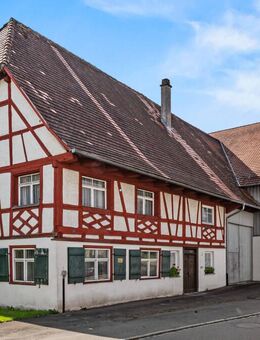 Bad Waldsee - Reute Denkmalgeschütztes Bauernhaus auf großzügigem Grundstück - Bad Waldsee