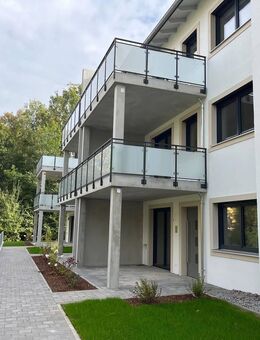 Großzügige 3-Zimmer-Wohnung mit großem Balkon, Einbauküche & Stellplätze – Wohnung 15 - Reischach
