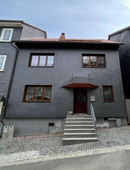 Schönes Wohnhaus mit großem Garten - Großbreitenbach