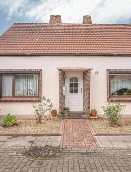 Tolle Lage und großes Grundstück - Sande