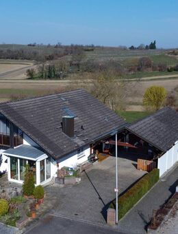 RESERVIERT - Einfamilienhaus mit ELW in herrlicher Ortsrandlage von Oberweier - RESERVIERT - Friesenheim (Baden-Württemberg)