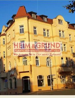 schöne 4- Raum Wohnung mit großem Balkon zu vermieten * Frei ab 01.10.2025 - Gera