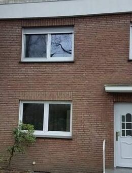 Schönes seitl. angebautes Einfamilienhaus mit Stellplatz in ruhiger Wohnlage in Duisburg-Rheinhausen/Trompet - Duisburg