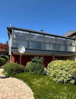 Freistehendes Einfamilienhaus mit Wintergarten in schöner Lage! - Burbach (Rheinland-Pfalz)