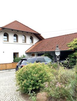 Architektenhaus mit Einliegerwohnung in Waldrandlage - Kellinghusen