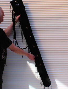 023 – Neue Ledertasche für Didgeridoo oder Flöte bis Länge 140 cm - Farbe schwarz im "Vintage-Style! - Schiltach