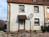 Renovierungsbedürftiges Einfamilienhaus in schöner Stadtrandlage in Richtung Winzeln, provisionsfrei - Pirmasens