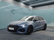 Audi RS3, Sportback 19 CONNECT 5-J, Jahr 2023 - München