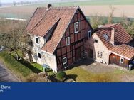Traumhaftes Einfamilienhaus mit Einliegerwohnung und charmanten Garten - Bückeburg