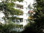 Wir renovieren für Sie! Interessante 2-Zimmer-Wohnung mit Balkon! - Dresden