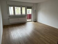 Dreizimmerwohnung - Balkon - Duschbad - Kein Aufzug - Frei ab 01.01.2025 - Nürnberg