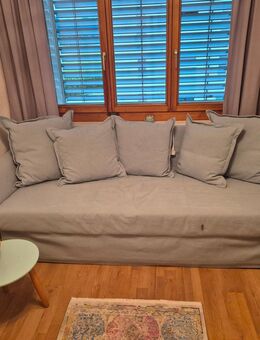 💙 Schlafsofa mit Bettkasten & Kissen – hellblau, gepflegt – CHF 250 (Selbstabholung) - Weite