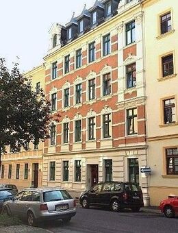 Ansprechende Dachgeschoßwohnung mit Balkon, Gäste-WC, Parkett - Görlitz