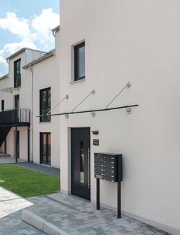 Neubau! Wohnen auf höchstem Niveau: Großzügige 4-Zi.-Dachgeschosswohnung in Ebersberg! - Ebersberg