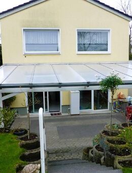 **vermietete 4-Zimmer Eigentumswohnung mit Garten und eigener Stellplatz!** - Köln