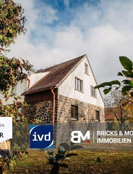 Großzügiges Familienhaus mit Garten, Balkon und zwei Wohneinheiten - Naunhof