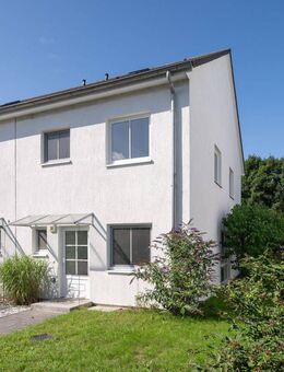 Ihr Traumhaus in Top-Lage von Potsdam Fahrland mit neu ausgebautem DG - Potsdam