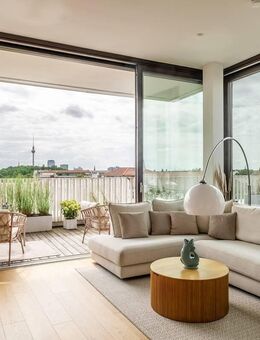 Lichtdurchflutetes Penthouse mit spektakulärer Dachterrasse und Fernsehturmblick - Berlin