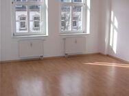 mit EBK %%% schicke 3-R-Wohnung mit Laminat & Balkon in ruhiger Lage %%% - Chemnitz