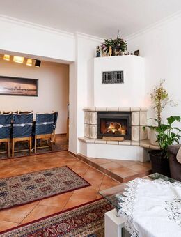 Geräumige Erdgeschosswohnung mit Garten und Terrasse - Leverkusen